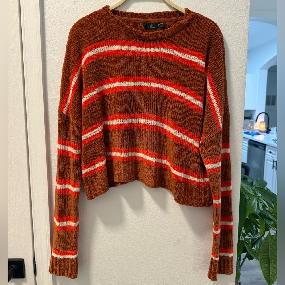 Volcom Brown and Red Cropped Crew Neck Sweater with Stripes Size Medium 8